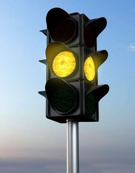 Yellow traffic light